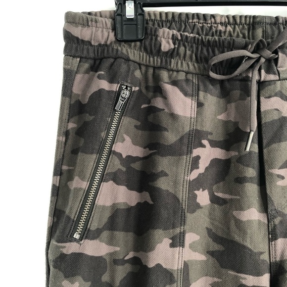 ATHLETA Farallon Camo Jogger Pant 8 Camouflage Elastic Waist Pockets 452893 - Picture 3 of 11